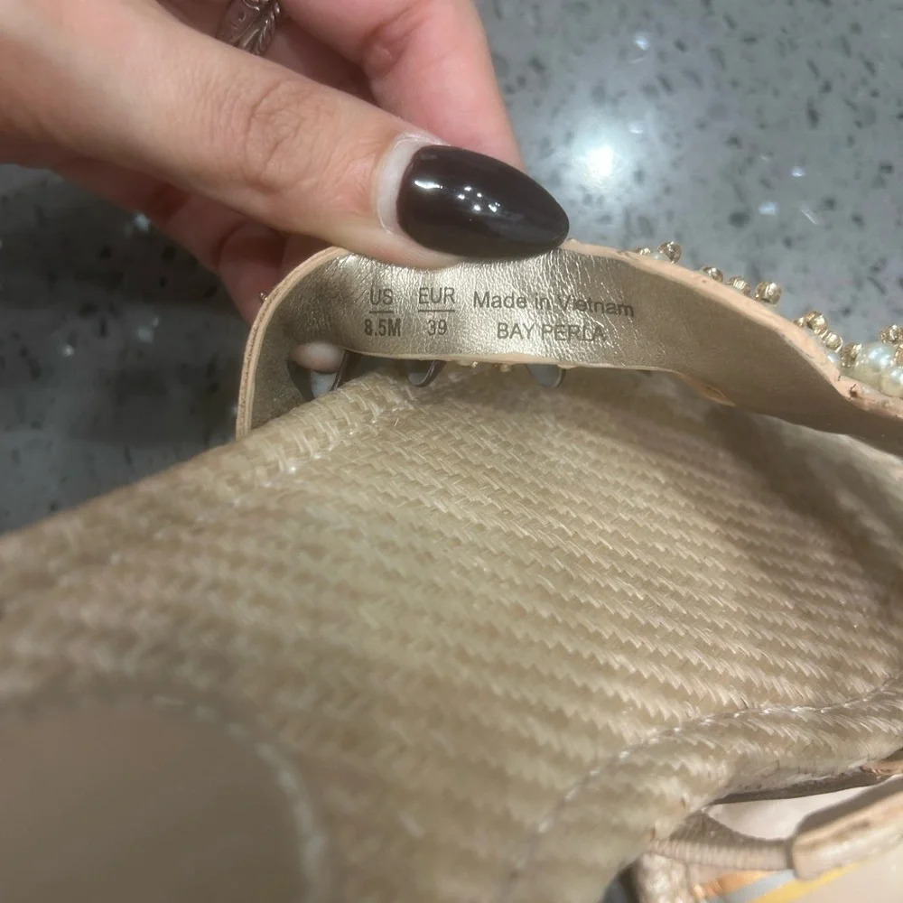 Elegant Pearl Embellished Women's Slides - Picture 7 of 8